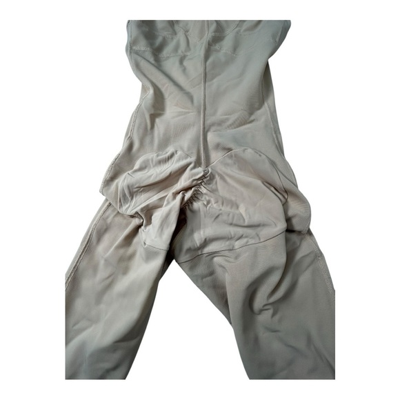 CYSM  SHAPERS Nude Curve-enhancing full body shaper - Style 203 Size Small - Picture 6 of 13